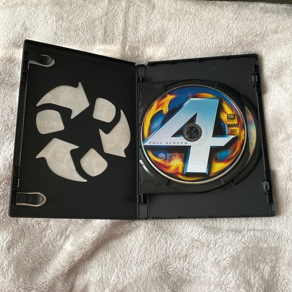 Fantastic 4 double feature ( 2 movies) and League of extraordinary gentlemen. - Picture 5 of 9